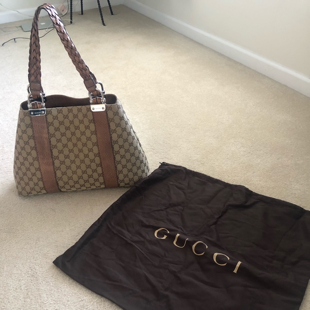 Gucci Shoulder Bag